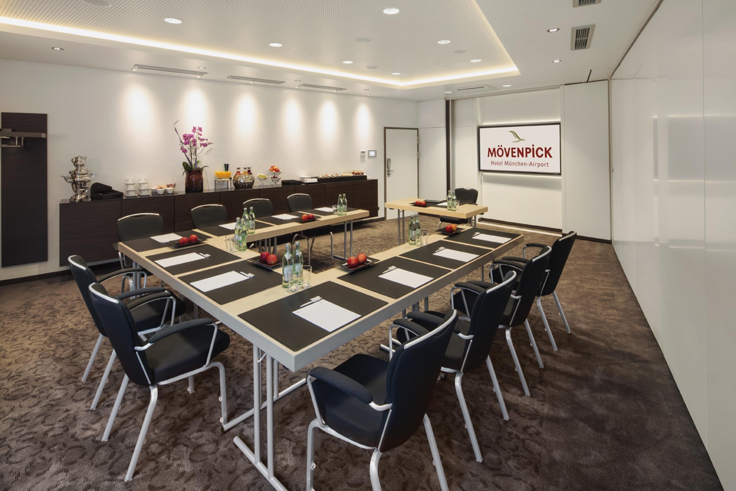 Moevenpick Hotel Muenchen-Airport Hallbergmoos Esterno foto