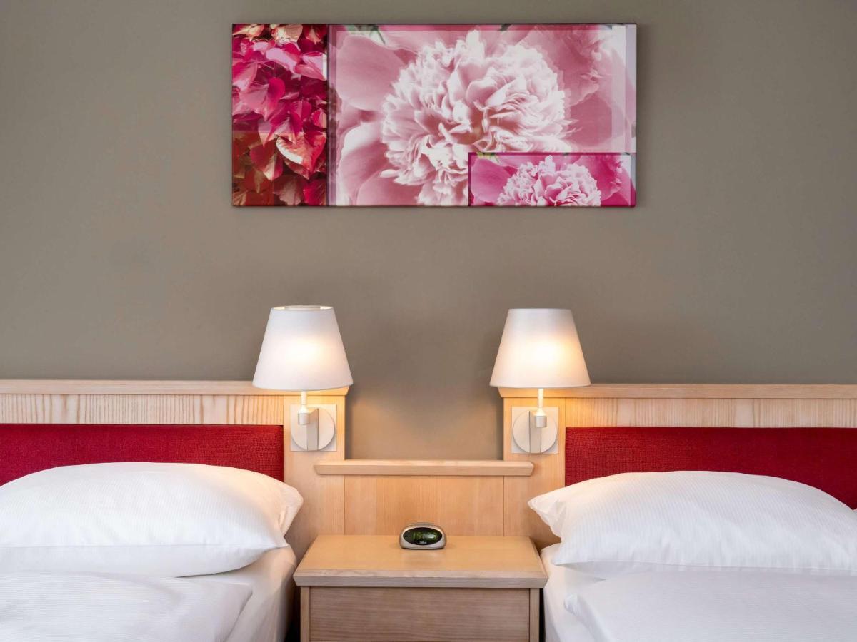 Moevenpick Hotel Muenchen-Airport Hallbergmoos Esterno foto